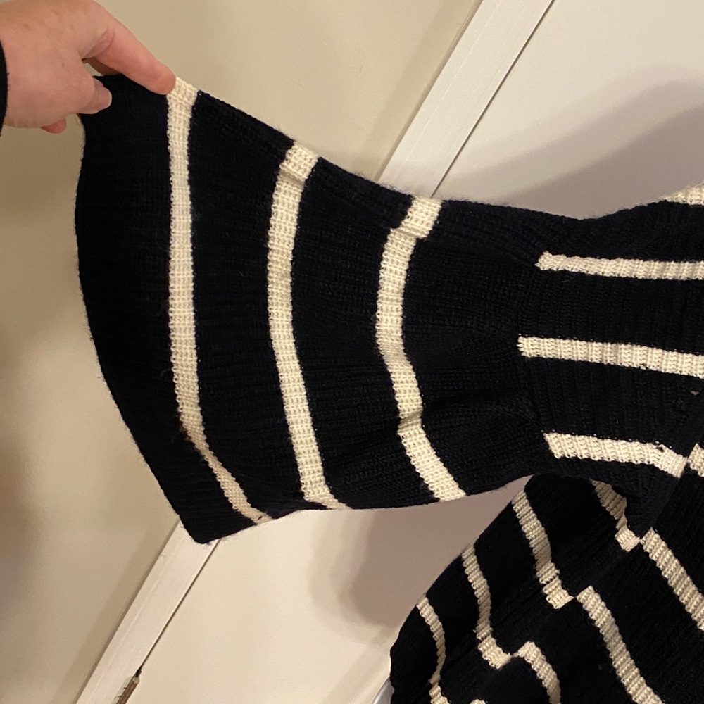 Allude Cashmere Blend Sweater - Picture 2 of 6